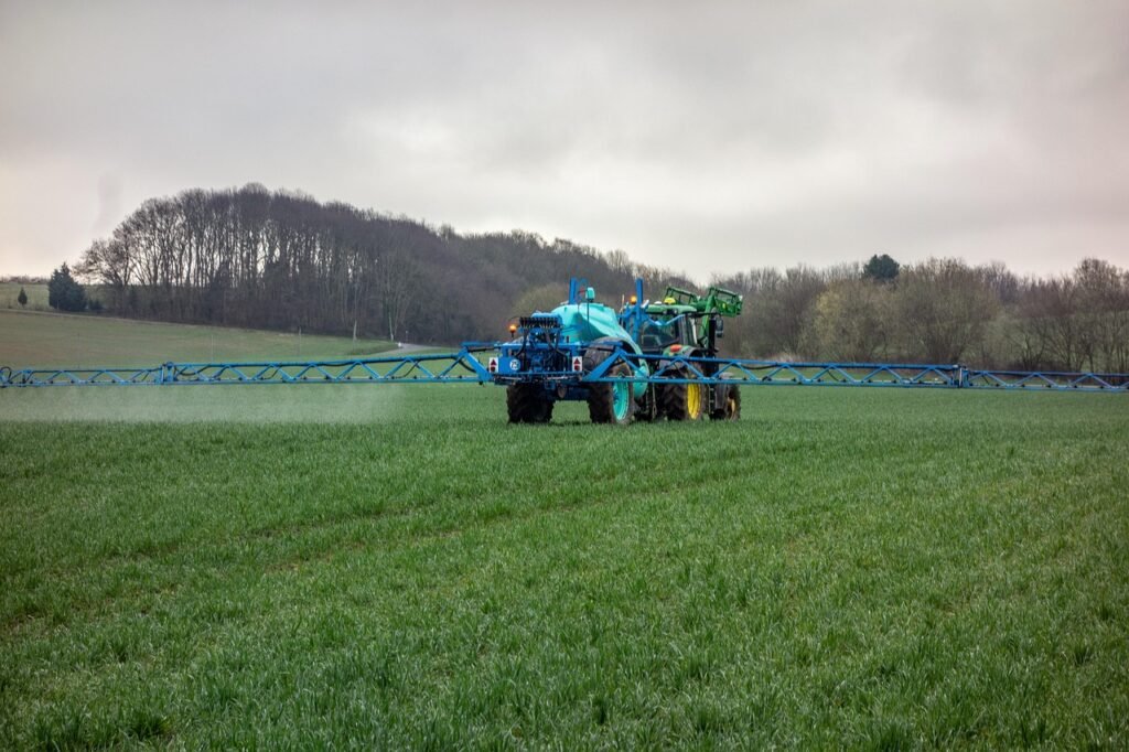 How to Use Water Soluble Fertilizers